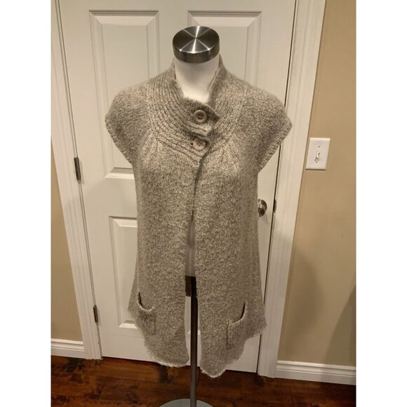 BCBG Max Azria Shimmering Gray Short Sleeve  Swing Cardigan, Size Medium - Picture 1 of 5
